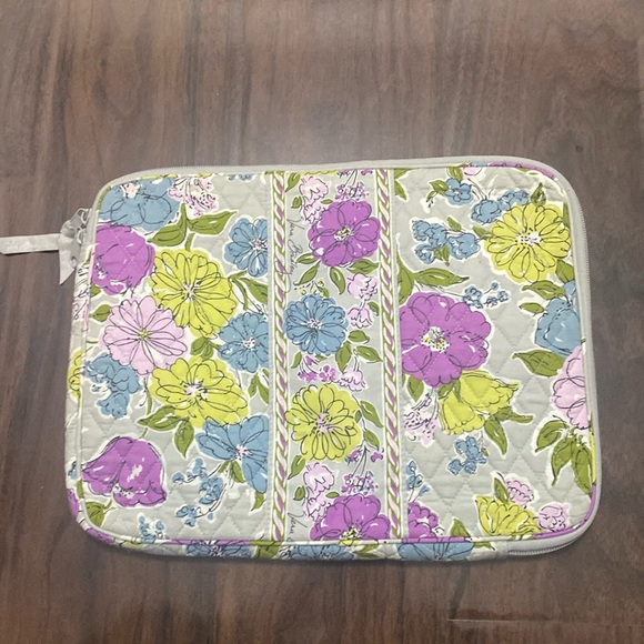 Vera Bradley Handbags - Vera Bradley watercolor padded laptop sleeve case